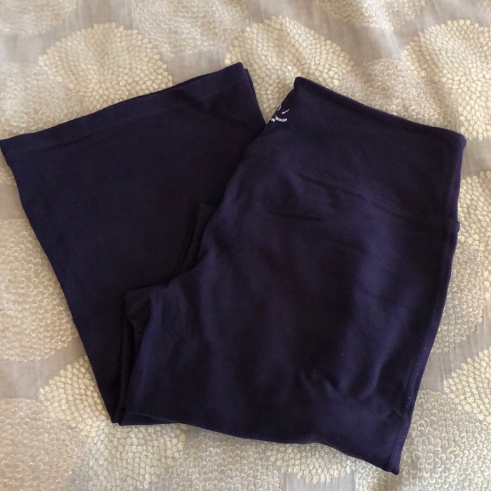 Beyond Yoga x Fila Leggings